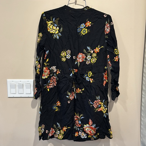 Old Navy printed dress medium - Picture 2 of 3